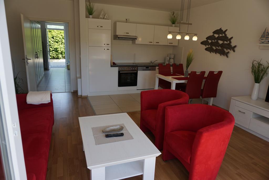 Ferienwohnungen Ruegen Findling Breege Exterior foto