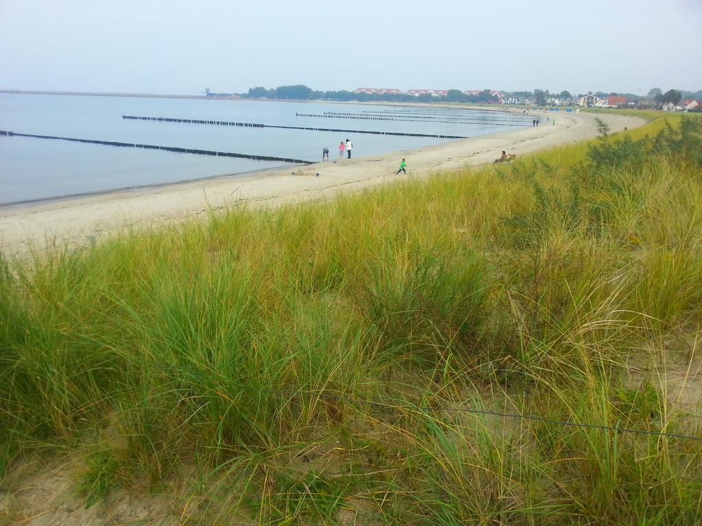 Ferienwohnungen Ruegen Findling Breege Exterior foto