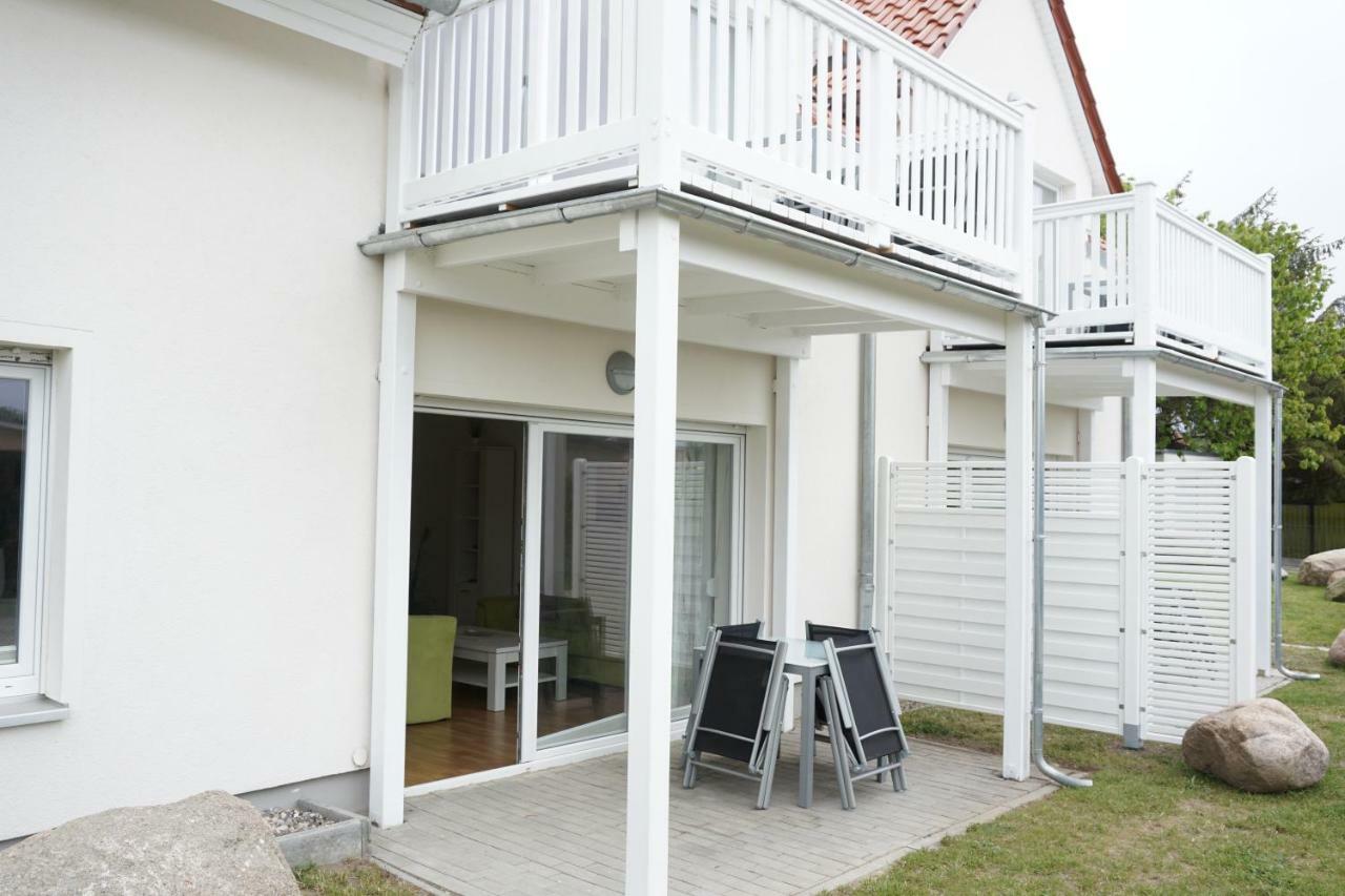 Ferienwohnungen Ruegen Findling Breege Exterior foto