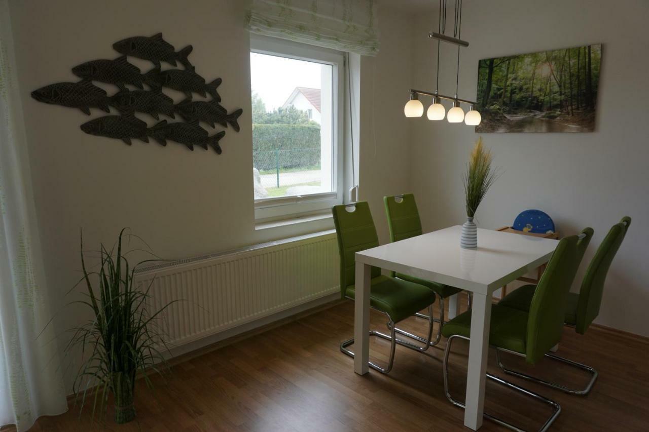 Ferienwohnungen Ruegen Findling Breege Exterior foto