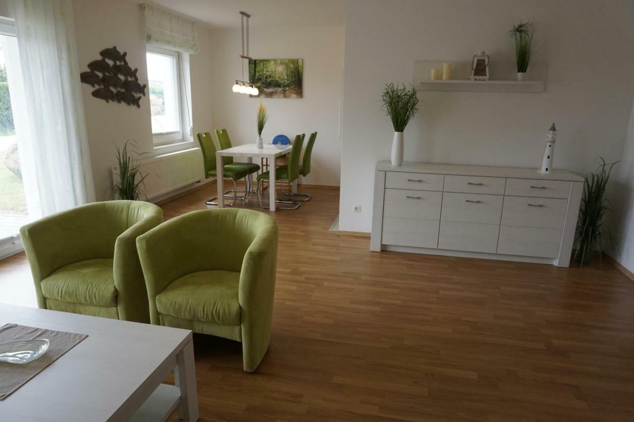Ferienwohnungen Ruegen Findling Breege Exterior foto