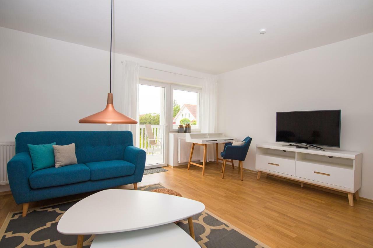 Ferienwohnungen Ruegen Findling Breege Exterior foto